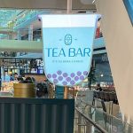 חברת tea bar שלט מואר פרספקס עם מדבקה שקופה